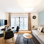 In | Confortable Dans Le 6ᵉ Lione