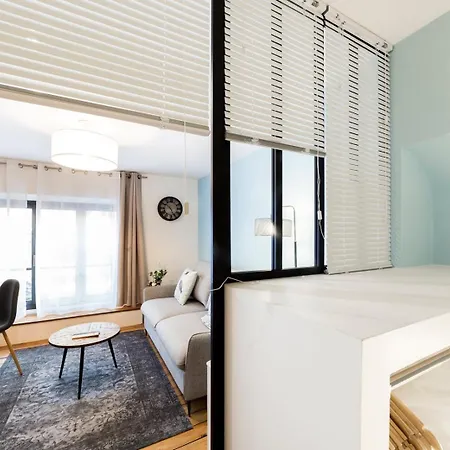 In | Confortable Dans Le 6ᵉ Appartement *